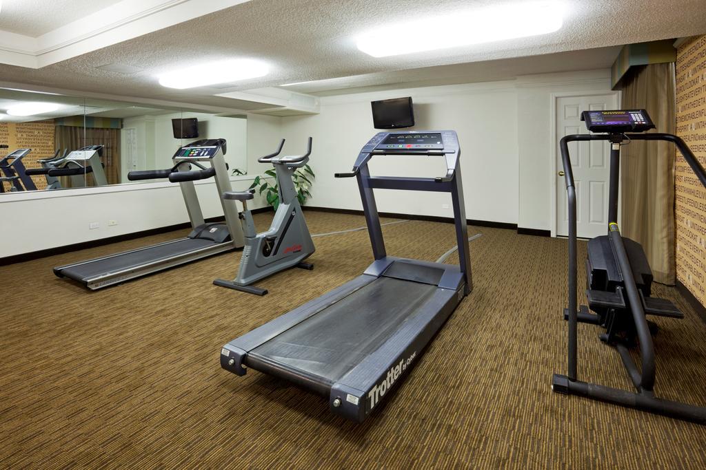 La Quinta Inn Chicago 奥克布鲁克特莱斯 外观 照片