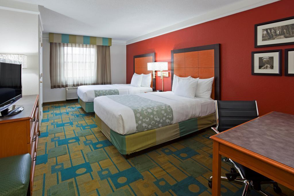 La Quinta Inn Chicago 奥克布鲁克特莱斯 外观 照片