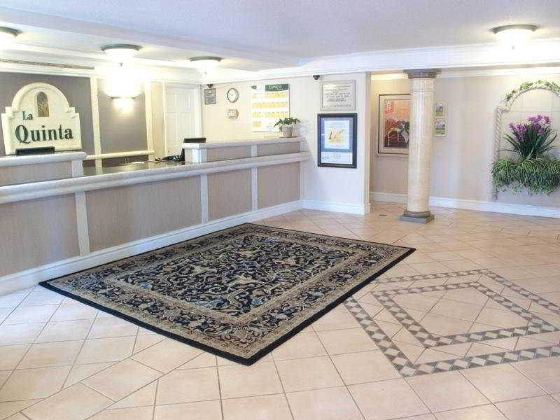 La Quinta Inn Chicago 奥克布鲁克特莱斯 内观 照片